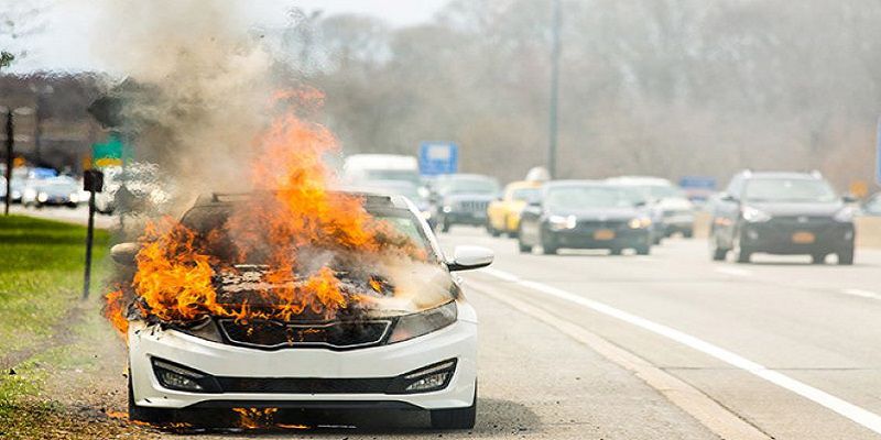 Ý nghĩa việc nằm mơ thấy xe ô tô bị cháy đánh con gì?
